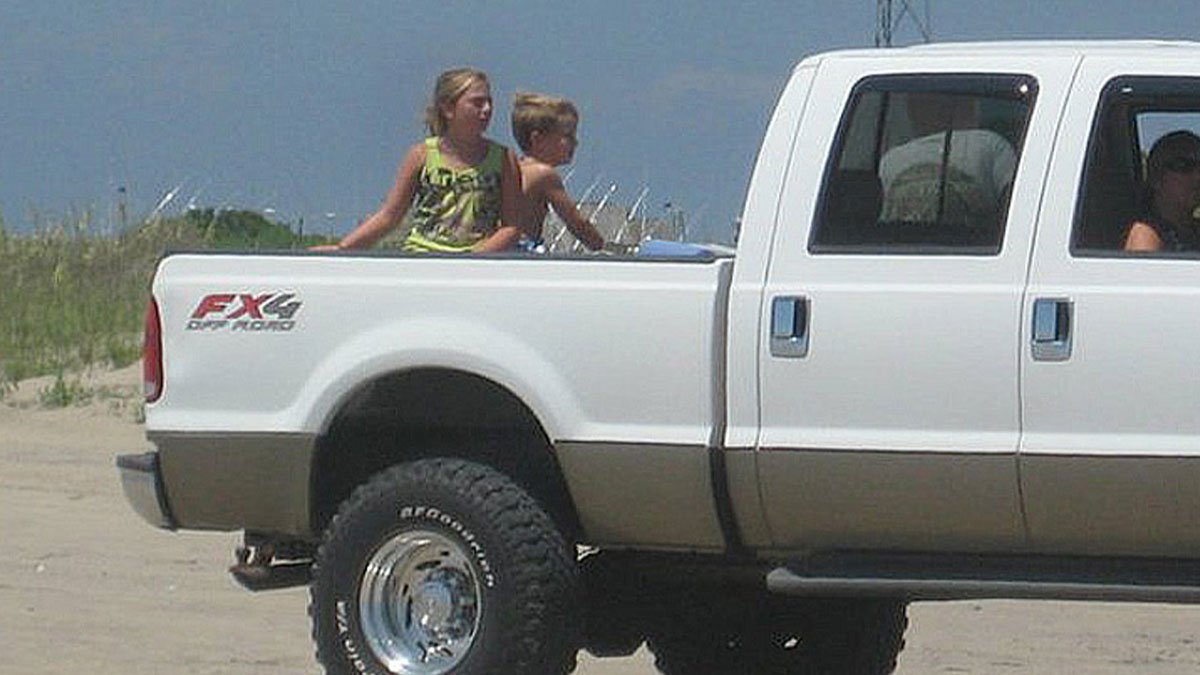 بازنگری در خاطرات کودکی: تجربیاتی که زمانی عادی پنداشته می‌شدند اما اکنون آسیب‌زا هستند