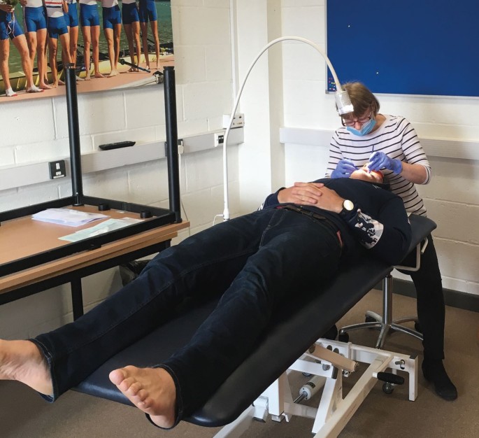 اهمیت غربالگری سلامت دهان و دندان در ورزشکاران: راهنمایی جامع