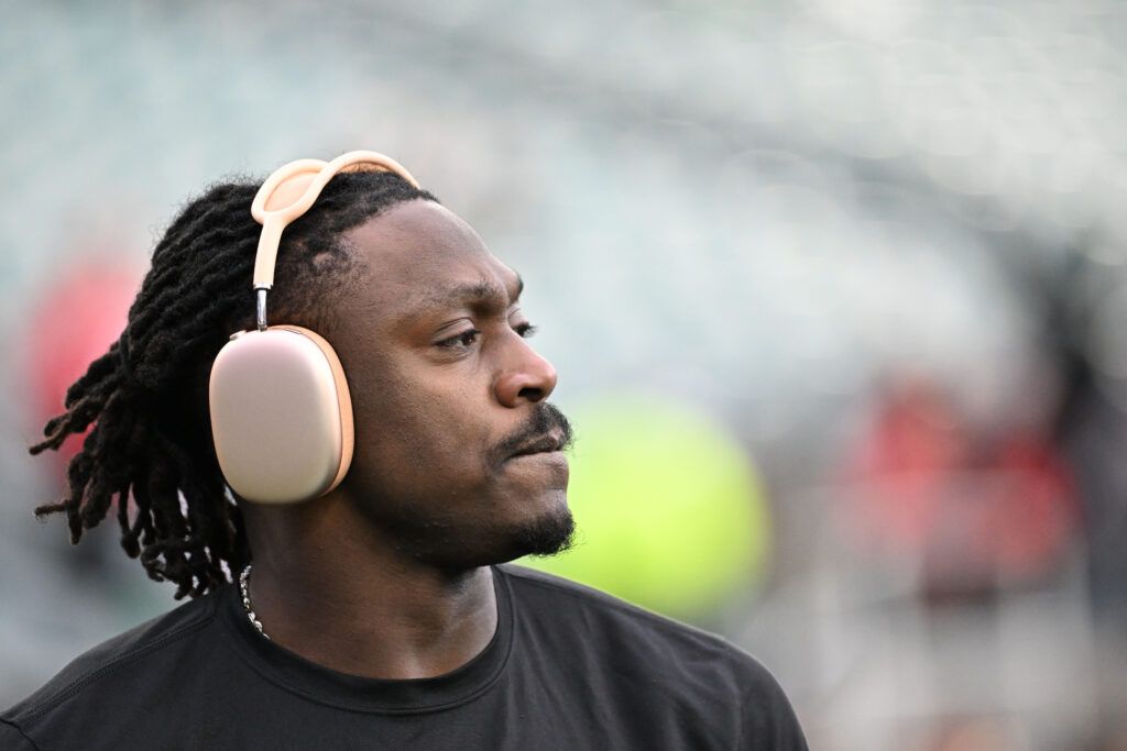 حواشی و گمانه‌زنی‌ها پیرامون احتمال جدایی ای.جی. براون از فیلادلفیا ایگلز