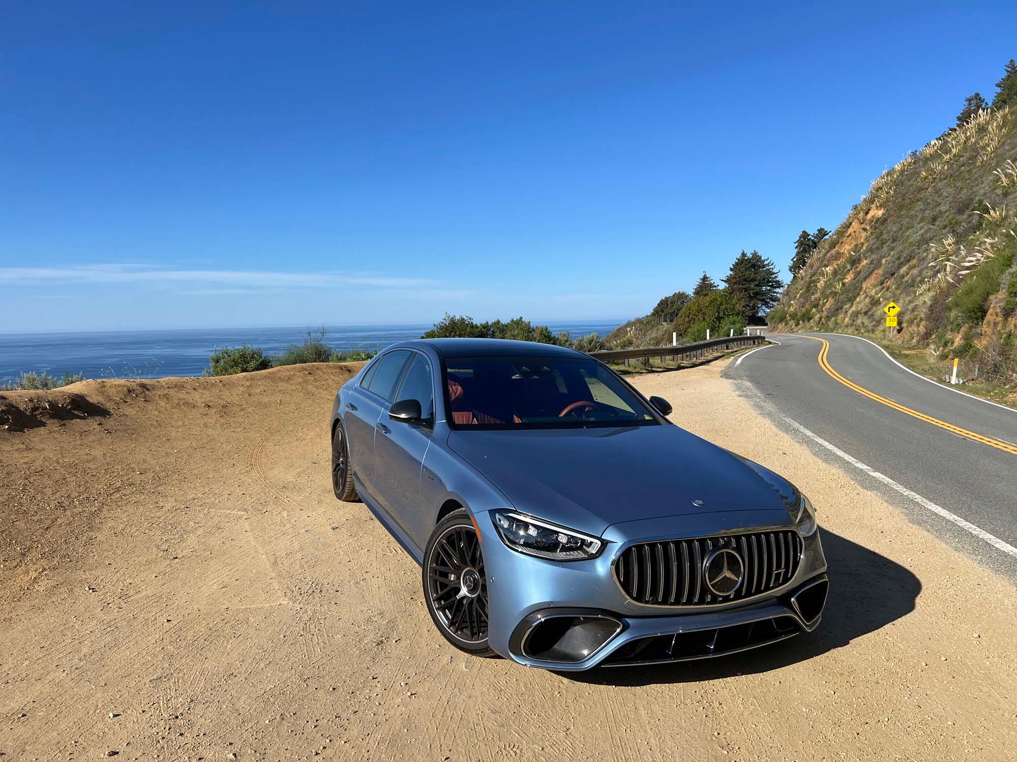 مرسدس-ای‌ام‌جی S63 E-Performance: سفری جاده‌ای در کالیفرنیا با نماد لوکس و هیبریدی