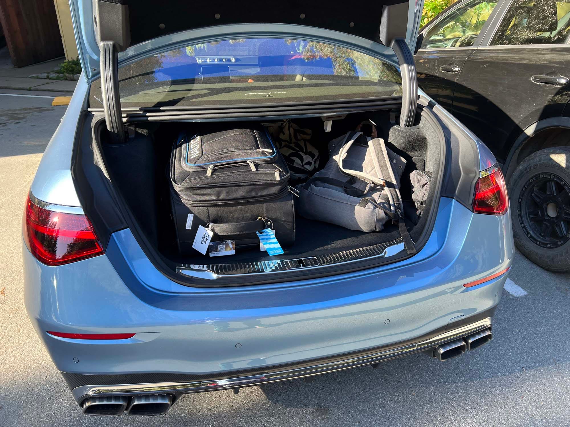 مرسدس-ای‌ام‌جی S63 E-Performance: سفری جاده‌ای در کالیفرنیا با نماد لوکس و هیبریدی