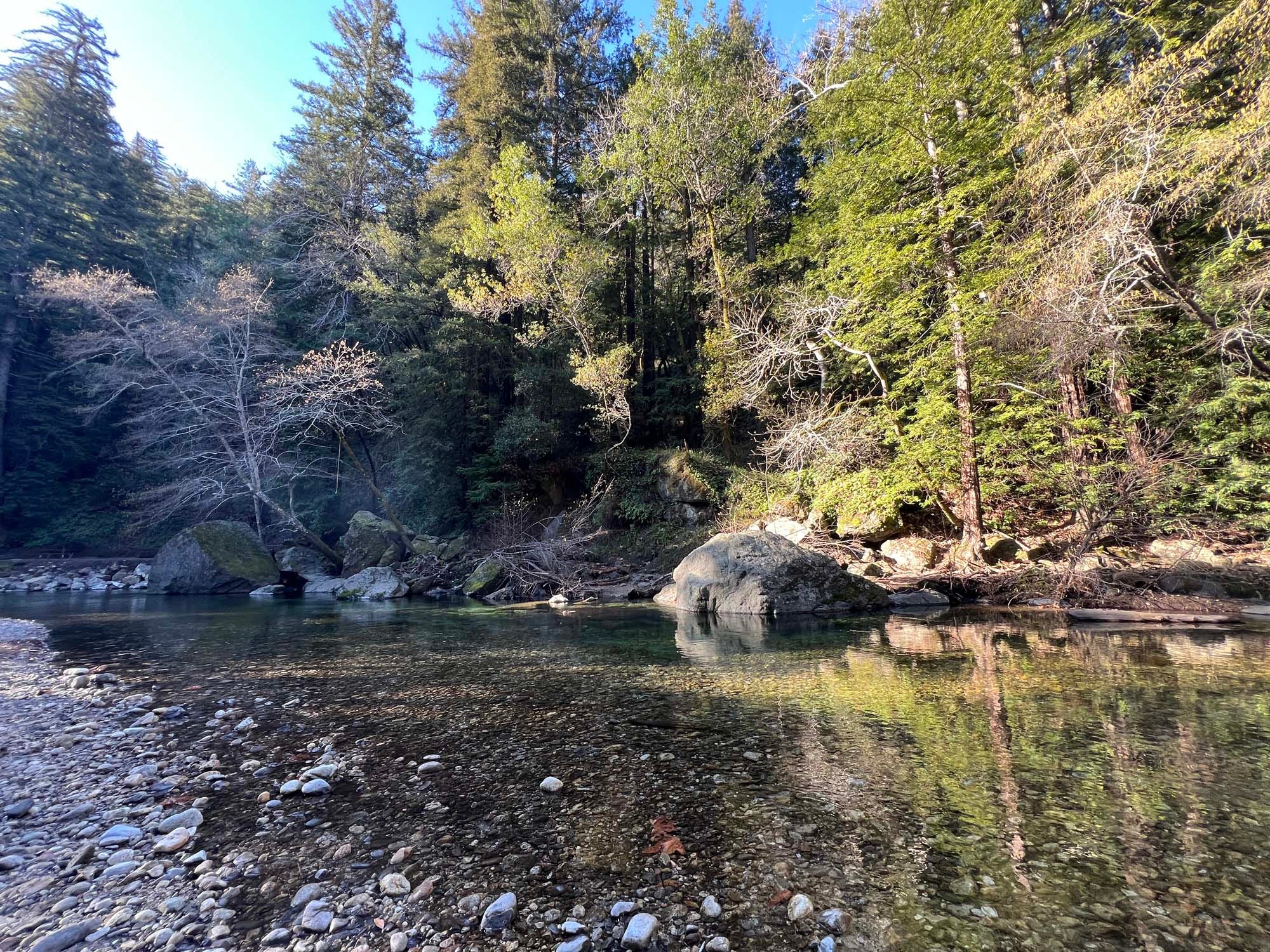 مرسدس-ای‌ام‌جی S63 E-Performance: سفری جاده‌ای در کالیفرنیا با نماد لوکس و هیبریدی