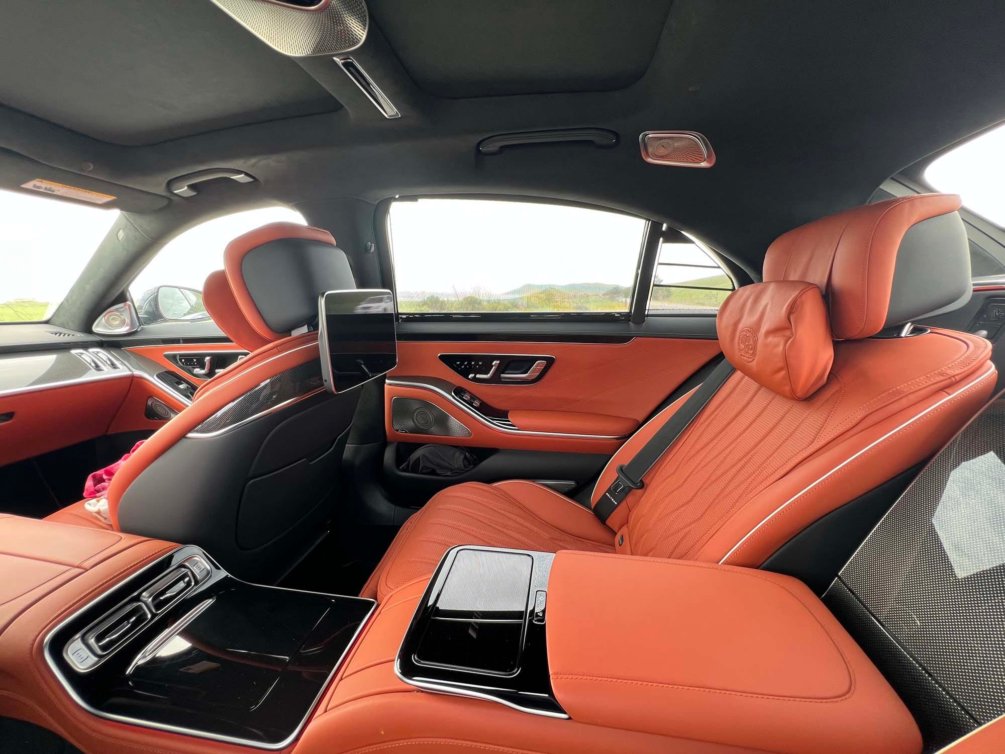 مرسدس-ای‌ام‌جی S63 E-Performance: سفری جاده‌ای در کالیفرنیا با نماد لوکس و هیبریدی