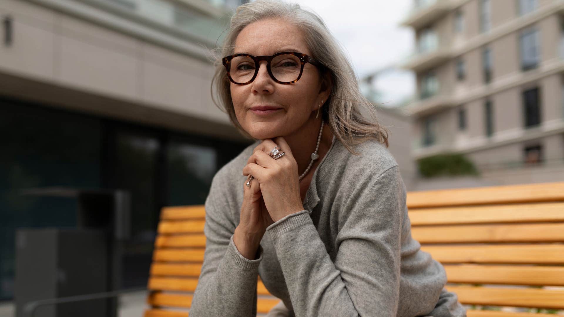 رازهای ذهن‌های برتر: ۱۱ رفتاری که افراد بسیار باهوش پنهانی انجام می‌دهند