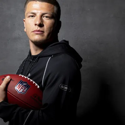 دیگو پاویا: کوارتربک بدون مدیربرنامه در مسیر NFL؛ آیا این یک استراتژی هوشمندانه است؟