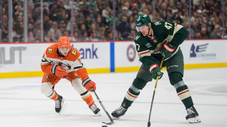 تحلیل احتمال پیوستن مایکل مک‌کارون به ونکوور کنوکس در بازار نقل و انتقالات NHL