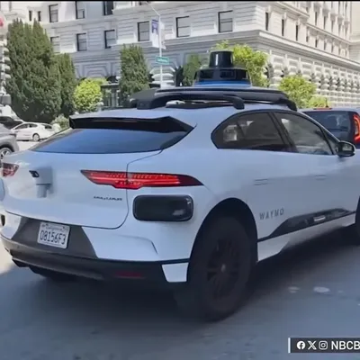 Waymo Rider's Luggage Lost After Autonomous Taxi Abandons Passenger at Airport