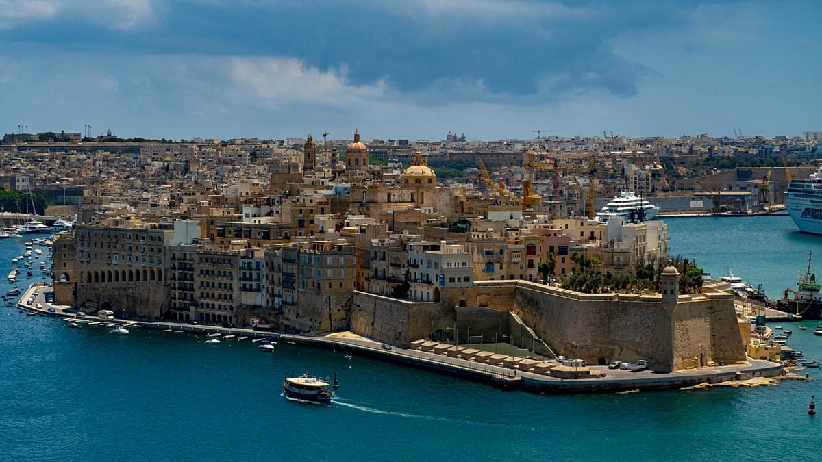 مالت میزبان بحران گردشگری فزاینده؟ دوگانگی نظرات در مورد تعداد گردشگران