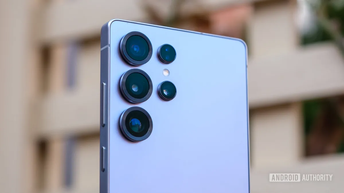 مصور محترف يفوز بجوائز عالمية بكاميرا هاتف Galaxy S25 Ultra: الإبداع يتفوق على العتاد