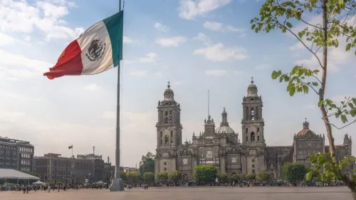 Mexico City Faces Summer Travel Challenges in 2026 Amidst Global Uncertainties
