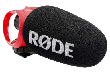 مقایسه مومان EM1 {request()->input('language_config')['common']['with']} رود VideoMicro II