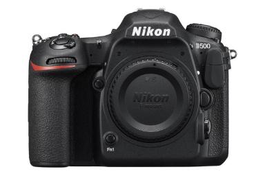 مقایسه نیکون D500 با کانن EOS 700D