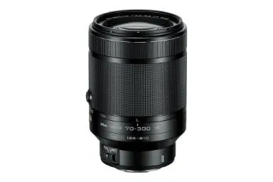 مقایسه نیکون وان Nikkor VR 70-300mm f/4.5-5.6 با سونی E 50mm F1.8 OSS