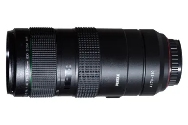 مقایسه اچ دی پنتاکس دی FA 70-210mm F4 ED SDM WR با کانن EF-S 18-135mm F3.5-5.6 IS USM