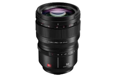 مقایسه پاناسونیک لومیکس S Pro 50mm F1.4 با کانن EF-S 18-135mm F3.5-5.6 IS