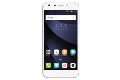 مقایسه بلید A6 زد تی ای {request()->input('language_config')['common']['with']} بلید V7 مکس زد تی ای