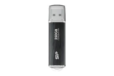 مقایسه سیلیکون پاور مدل Marvel Xtreme M80 ظرفیت 250 گیگابایت USB 3.2 با ای دیتا مدل UV350 ظرفیت 64 گیگابایت