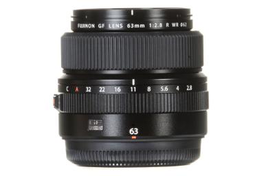 مقایسه فوجی فیلم GF 63mm F2.8 R WR با سیگما 85mm F1.4 DG HSM Art L-mount