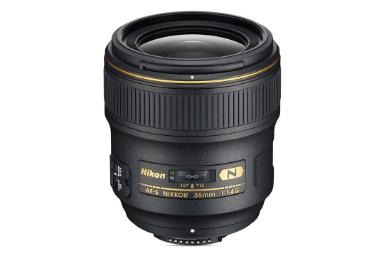 مقایسه نیکون AF-S Nikkor 35mm f/1.4G با سیگما 105mm F2.8 EX DG OS HSM