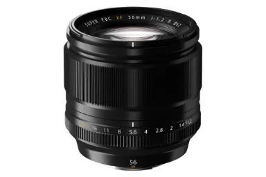 مقایسه فوجی فیلم XF 56mm F1.2 R {request()->input('language_config')['common']['with']} سونی FE 24-70mm F2.8 GM