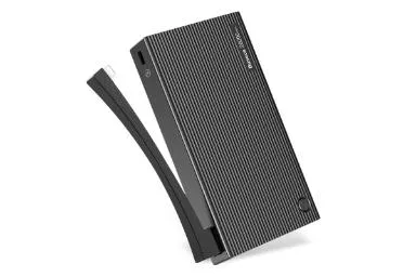 مقایسه ای دیتا P20000QCD با ظرفیت 20000 میلی‌آمپر ساعت با باسئوس Esazi Series با ظرفیت 20000 میلی‌آمپر ساعت