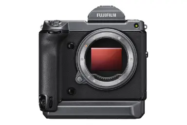 مقایسه فوجی فیلم GFX 100 با کانن EOS 800D