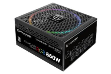 مقایسه ترمالتیک Toughpower Grand RGB با توان 850 وات با کولر مستر MWE 650 WHITE 230V V2 با توان 650 وات