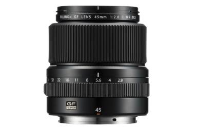 مقایسه فوجی فیلم GF 45mm F2.8 R WR با سونی FE 90mm F2.8 Macro G OSS