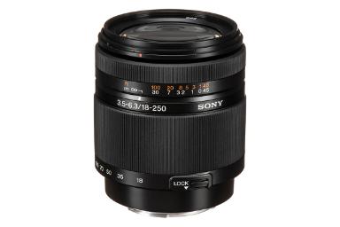 مقایسه سونی DT 18-250mm F3.5-6.3 با سیگما 105mm F2.8 EX DG OS HSM