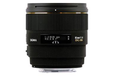 مقایسه سیگما 85mm F1.4 EX DG HSM با کانن EF-S 18-135mm F3.5-5.6 IS STM