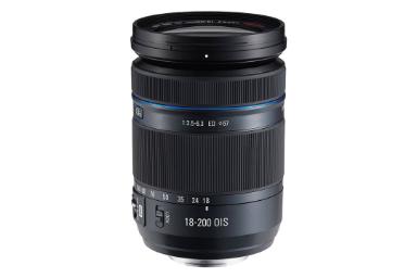 مقایسه سامسونگ NX 18-200mm F3.5-6.3 ED OIS با سونی FE 85mm F1.8