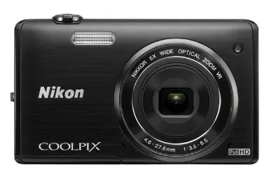 مقایسه فوجی فیلم XQ2 {request()->input('language_config')['common']['with']} نیکون کولپیکس S5200