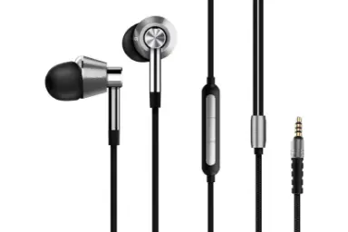 عکس وان مور Triple Driver In-Ear