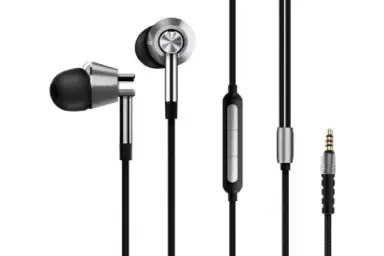 وان مور Triple Driver In-Ear