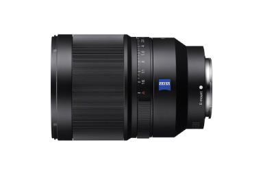 مقایسه سونی Distagon T* FE 35mm F1.4 ZA با کانن EF-S 18-135mm F3.5-5.6 IS USM