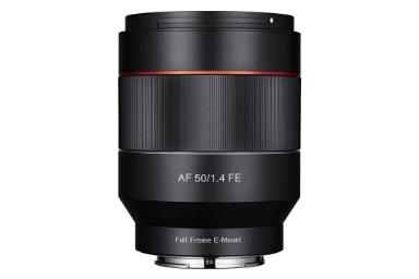 مقایسه روکینون AF 50mm F1.4 FE با کانن EF-S 18-135mm F3.5-5.6 IS USM