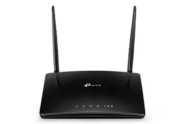 مقایسه اسفیورد T670 {request()->input('language_config')['common']['with']} تی پی لینک TL-MR6400 V5.2