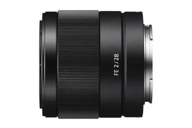 مقایسه سونی FE 20mm F1.8G {request()->input('language_config')['common']['with']} سونی FE 28mm F2