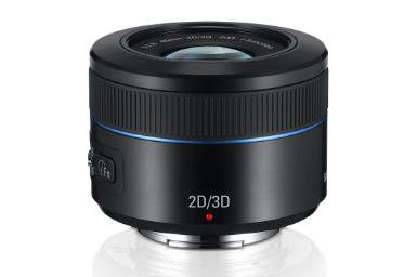 مقایسه سامسونگ  NX 45mm F1.8 2D/3D با کانن EF-S 18-135mm F3.5-5.6 IS