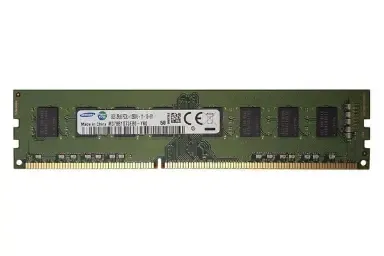 مقایسه کورسیر VENGEANCE RGB ظرفیت 32 گیگابایت (2x16) از نوع DDR5-6400 CL32 با سامسونگ M378B1G73EB0-CK0 ظرفیت 8 گیگابایت از نوع DDR3-1600