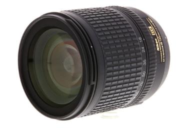 عکس اصلی نیکون AF-S DX Nikkor 18-135mm f/3.5-5.6G ED-IF