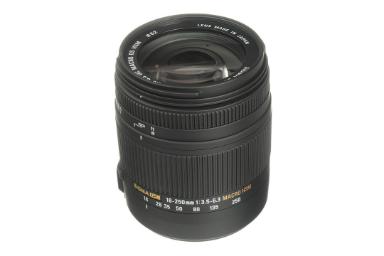 مقایسه سیگما 18-250mm F3.5-6.3 DC OS HSM با کانن EF-S 18-135mm F3.5-5.6 IS STM