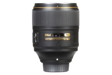 مقایسه نیکون AF-S Nikkor 105mm F1.4E ED با کانن EF 24-70mm f/4L IS USM