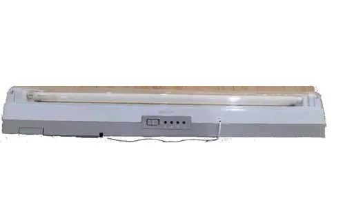 عکس چراغ اضطراری با انرژی تجدیدپذیر فیلیپس 300363187