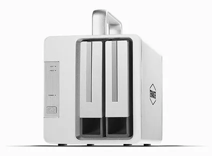 عکس TerraMaster TD2 Thunderbolt 3 RAID Array
