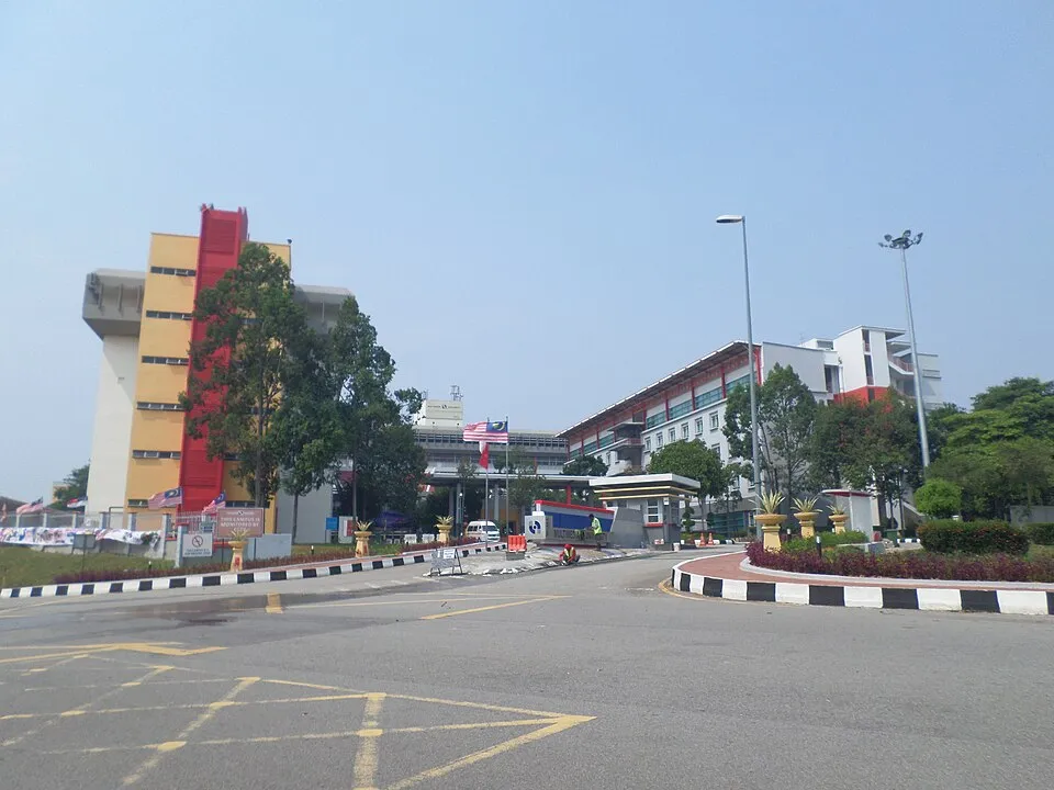 Multimedia Üniversitesi