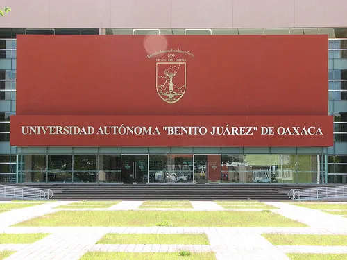 Benito Juárez Oaxaca Özerk Üniversitesi