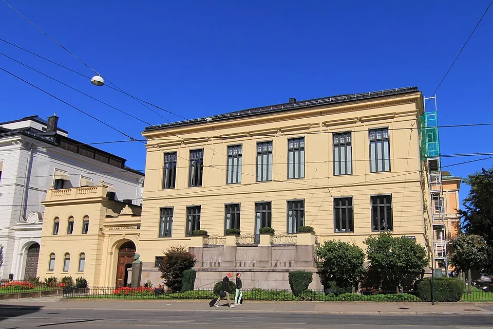 Norveç Nobel Enstitüsü Üniversitesi