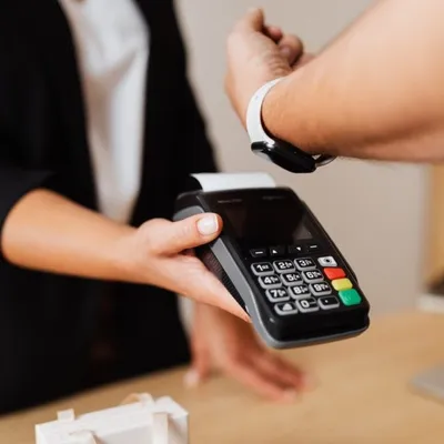 چگونه Apple Pay را روی اپل واچ خود فعال کنیم؟