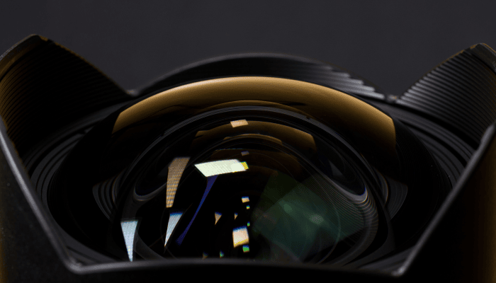 لنز اولترا واید چیست؟